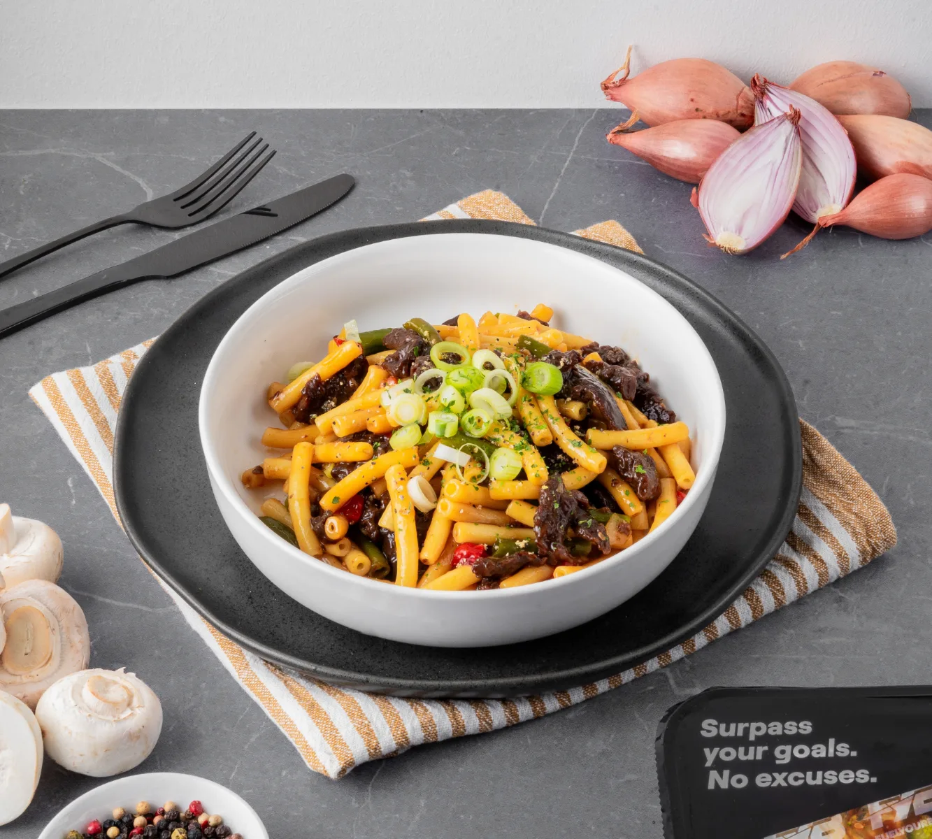 Macaroni - Beef Teriyaki - Wok Groenten