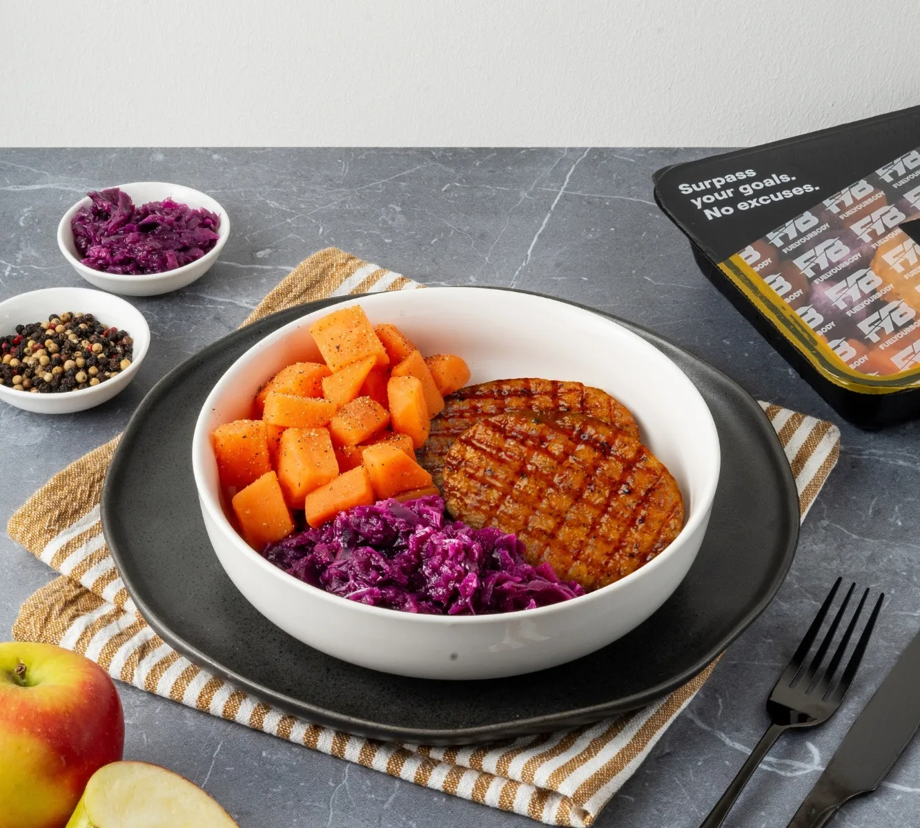 Zoete Aardappel Stukjes - Kipburger - Rode Kool met Appel (met kruiden) [BULK]
