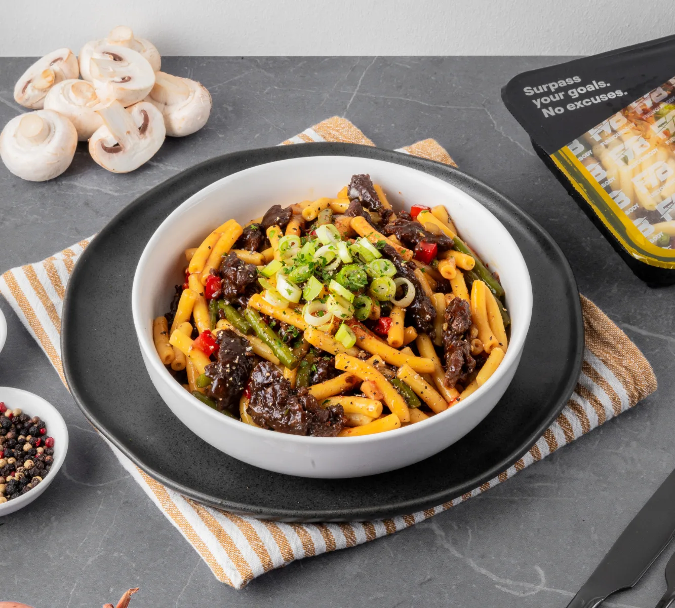 Macaroni - Beef Teriyaki - Wok Groenten [BULK]